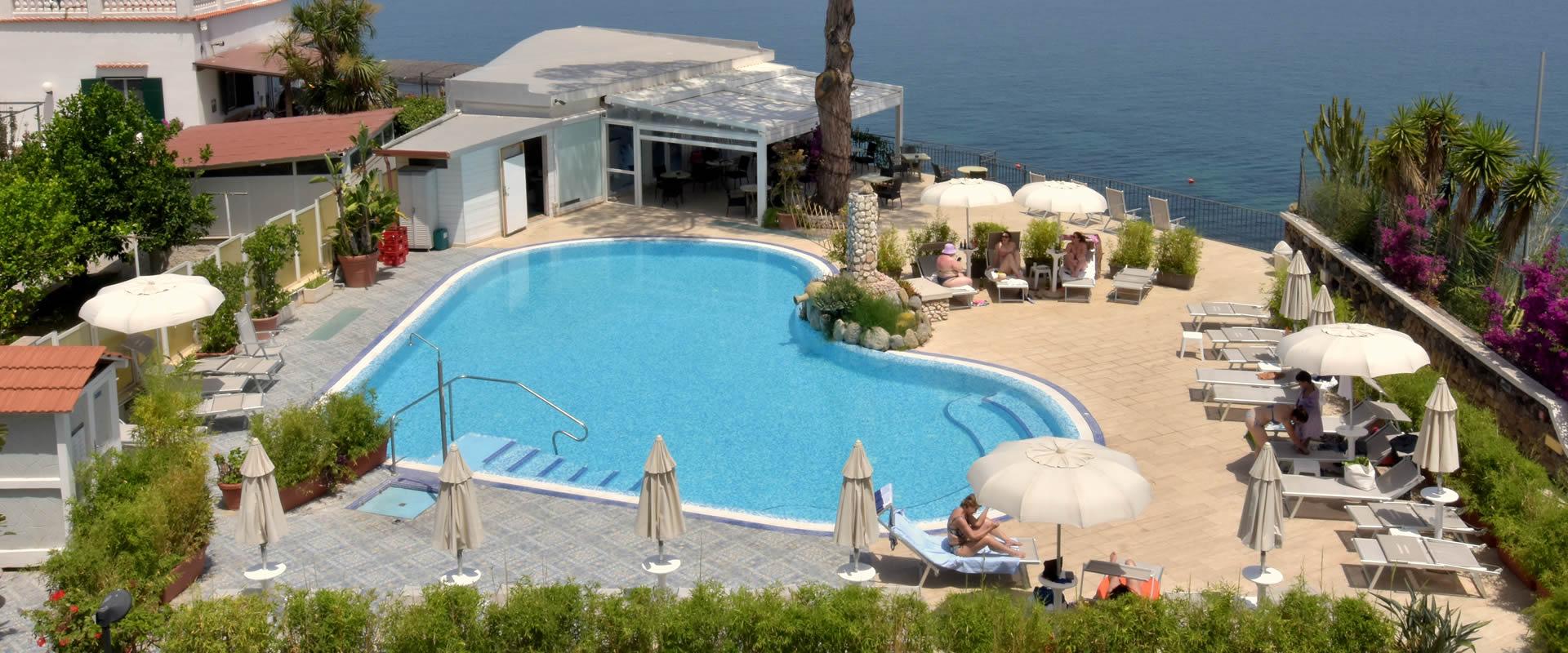 albergolapprodo en hotel-ischia-pool-solarium-and-wellness-center 003